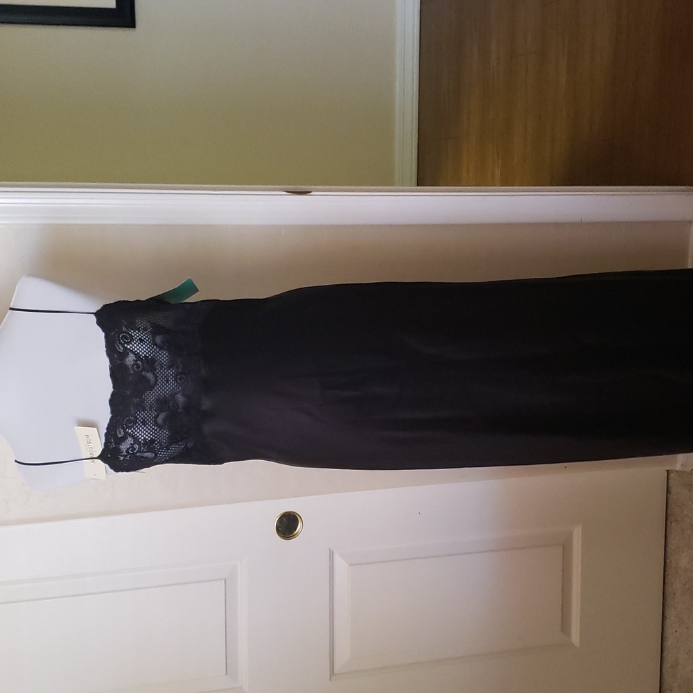 Nordstrom Luxury Lomg Night Gown Small